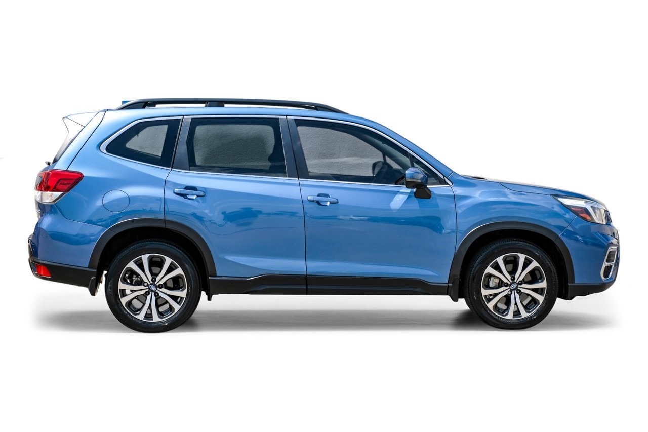 Subaru Forester Vehicle Main Gallery Image 08
