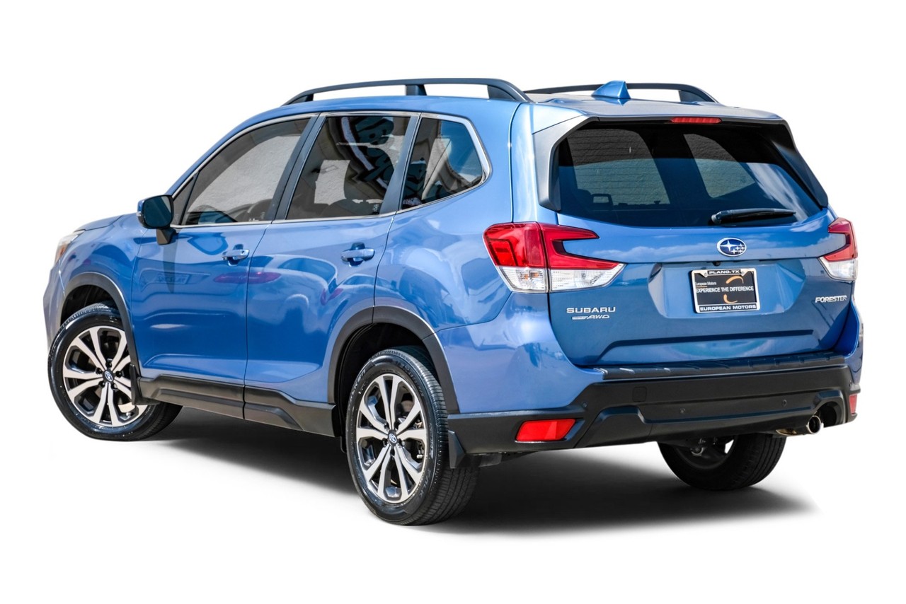 Subaru Forester Vehicle Main Gallery Image 11
