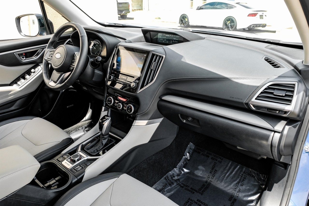 Subaru Forester Vehicle Main Gallery Image 13