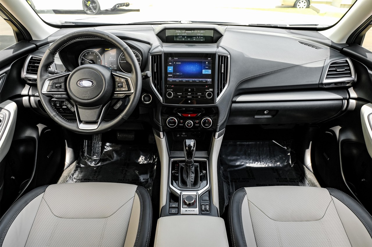 Subaru Forester Vehicle Main Gallery Image 15