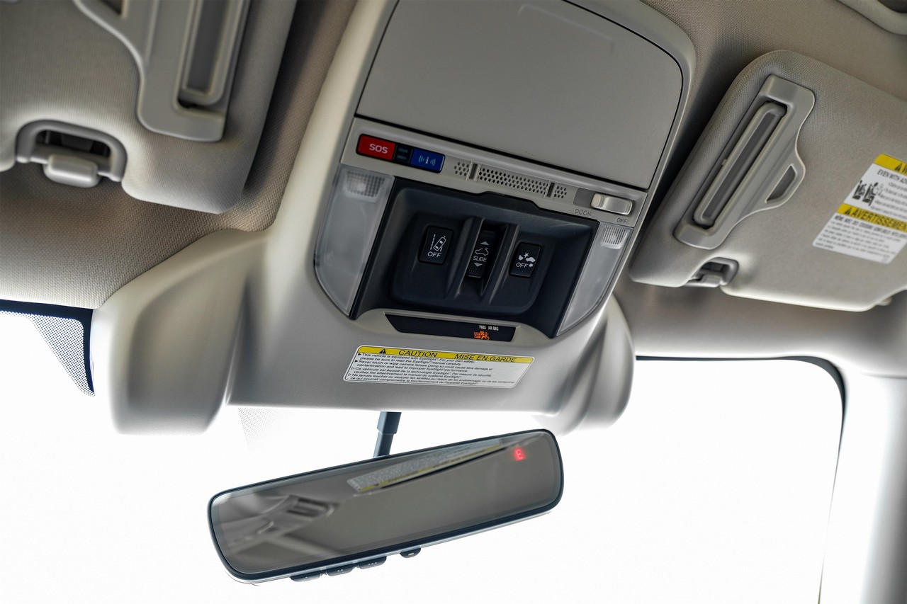 Subaru Forester Vehicle Main Gallery Image 28