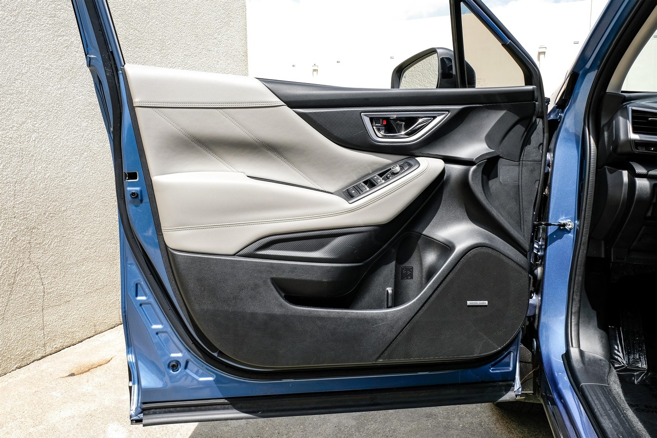 Subaru Forester Vehicle Main Gallery Image 40