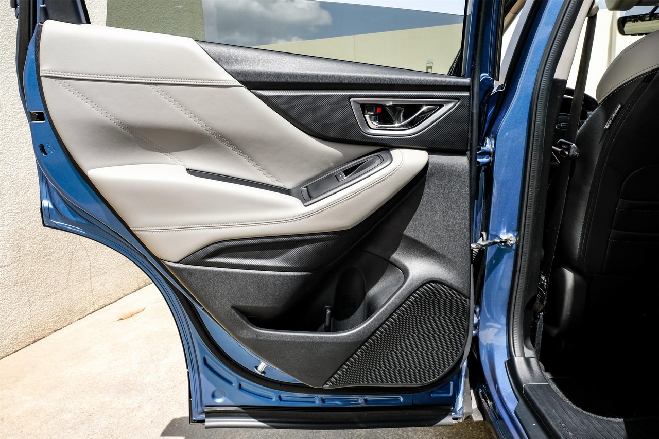 Subaru Forester Vehicle Main Gallery Image 43