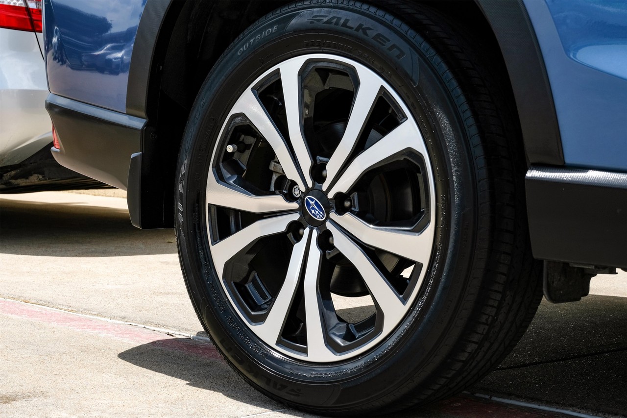 Subaru Forester Vehicle Main Gallery Image 49