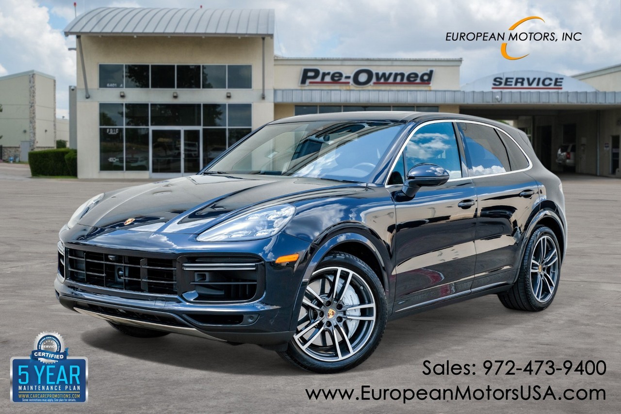 Porsche Cayenne Vehicle Main Gallery Image 01