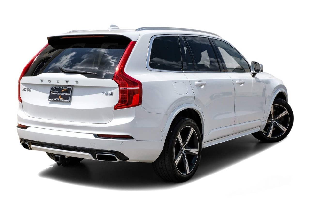 Volvo XC90 Hybrid Vehicle Main Gallery Image 09