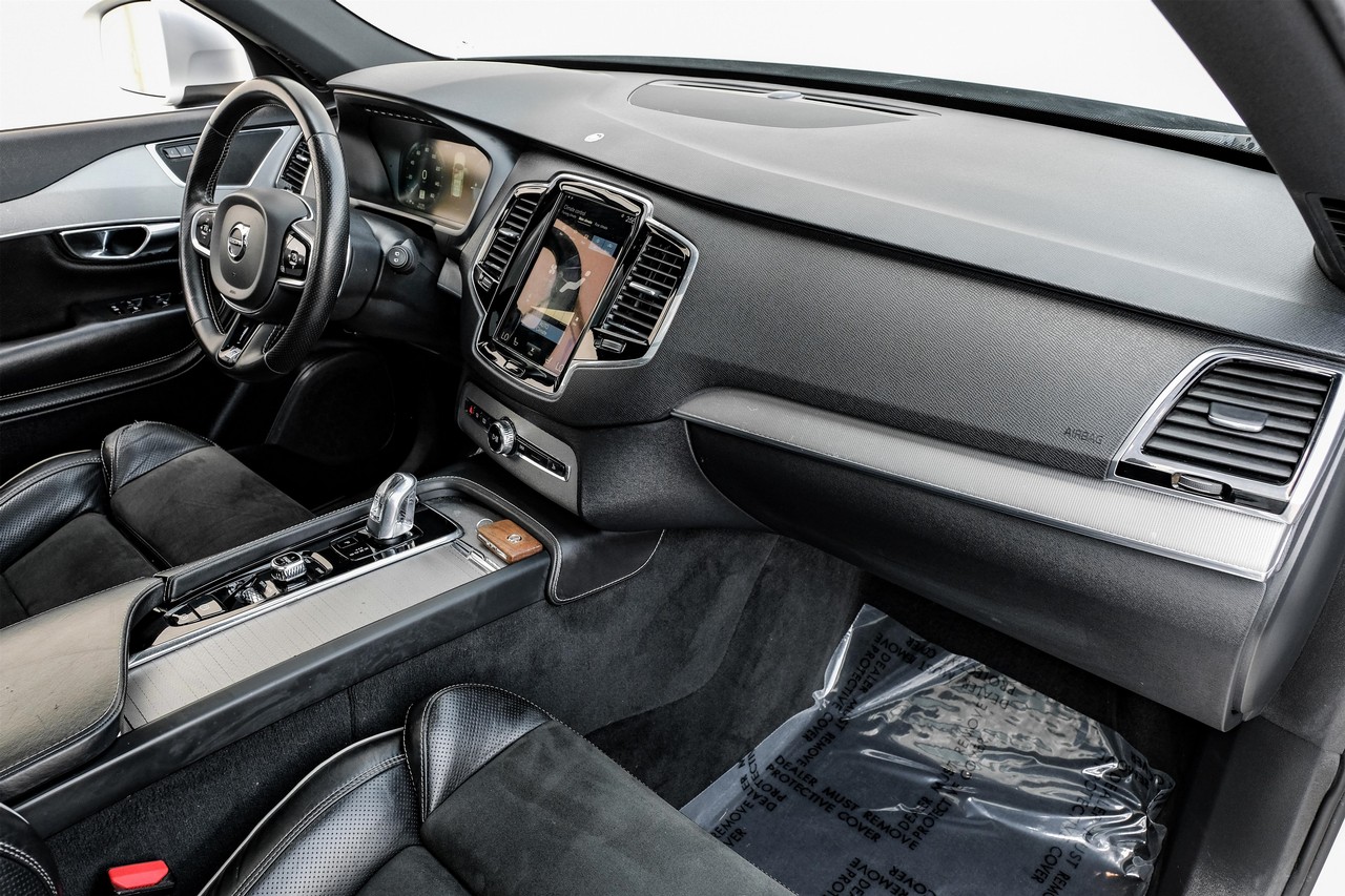 Volvo XC90 Hybrid Vehicle Main Gallery Image 13