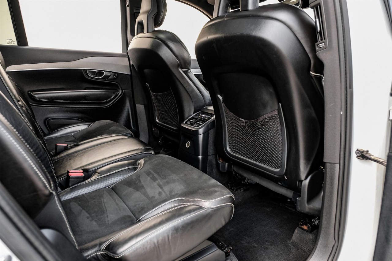 Volvo XC90 Hybrid Vehicle Main Gallery Image 35