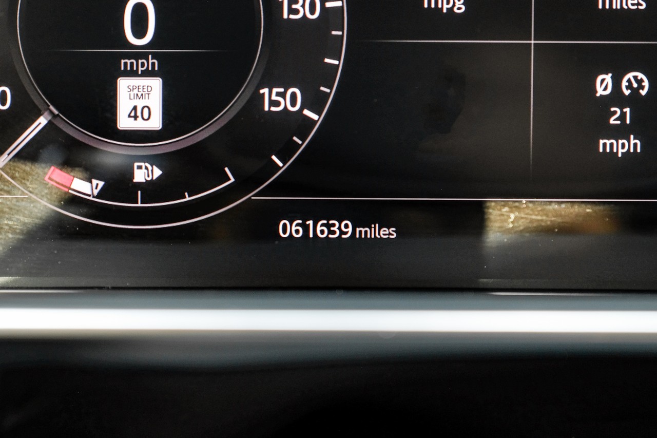 Land Rover Range Rover Sport Vehicle Main Gallery Image 21