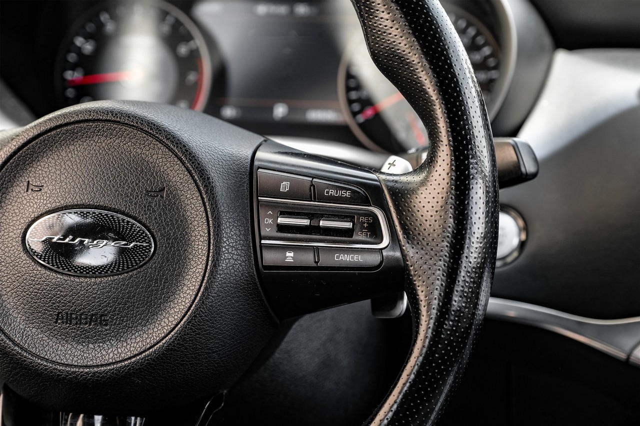Kia Stinger Vehicle Main Gallery Image 17