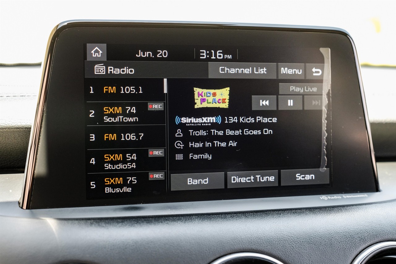 Kia Stinger Vehicle Main Gallery Image 25