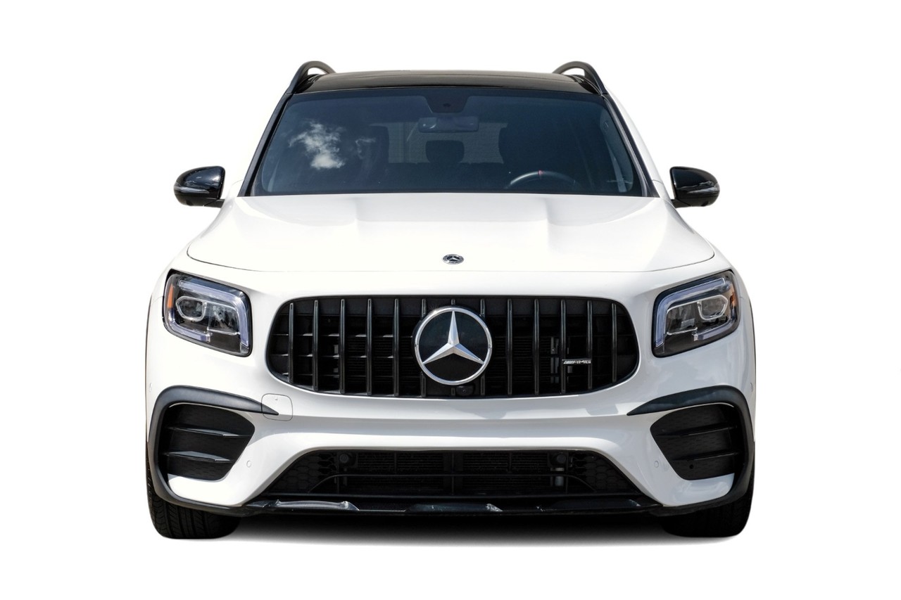Mercedes-Benz GLB Vehicle Main Gallery Image 06