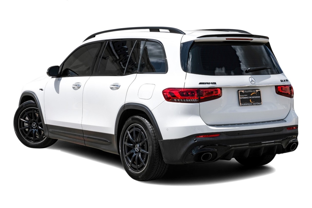 Mercedes-Benz GLB Vehicle Main Gallery Image 11