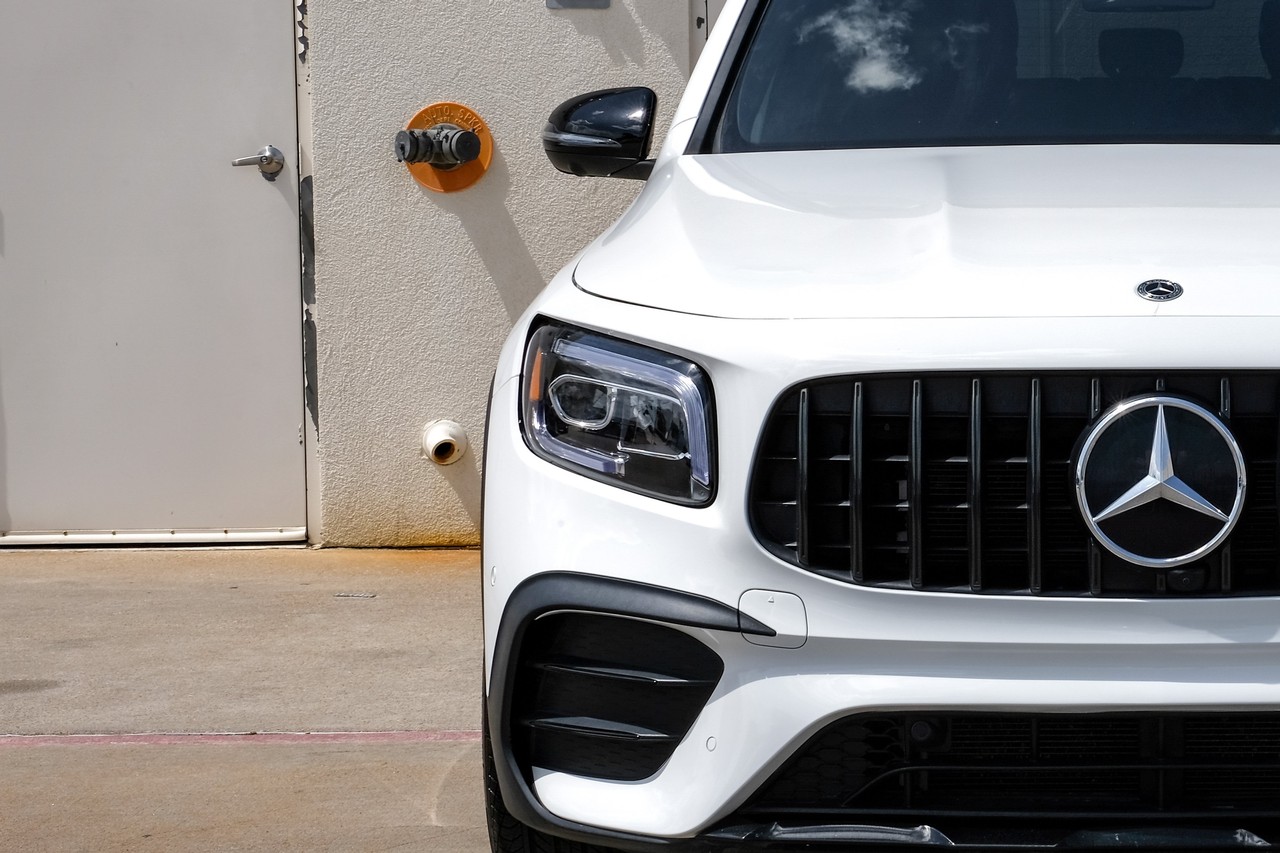 Mercedes-Benz GLB Vehicle Main Gallery Image 40