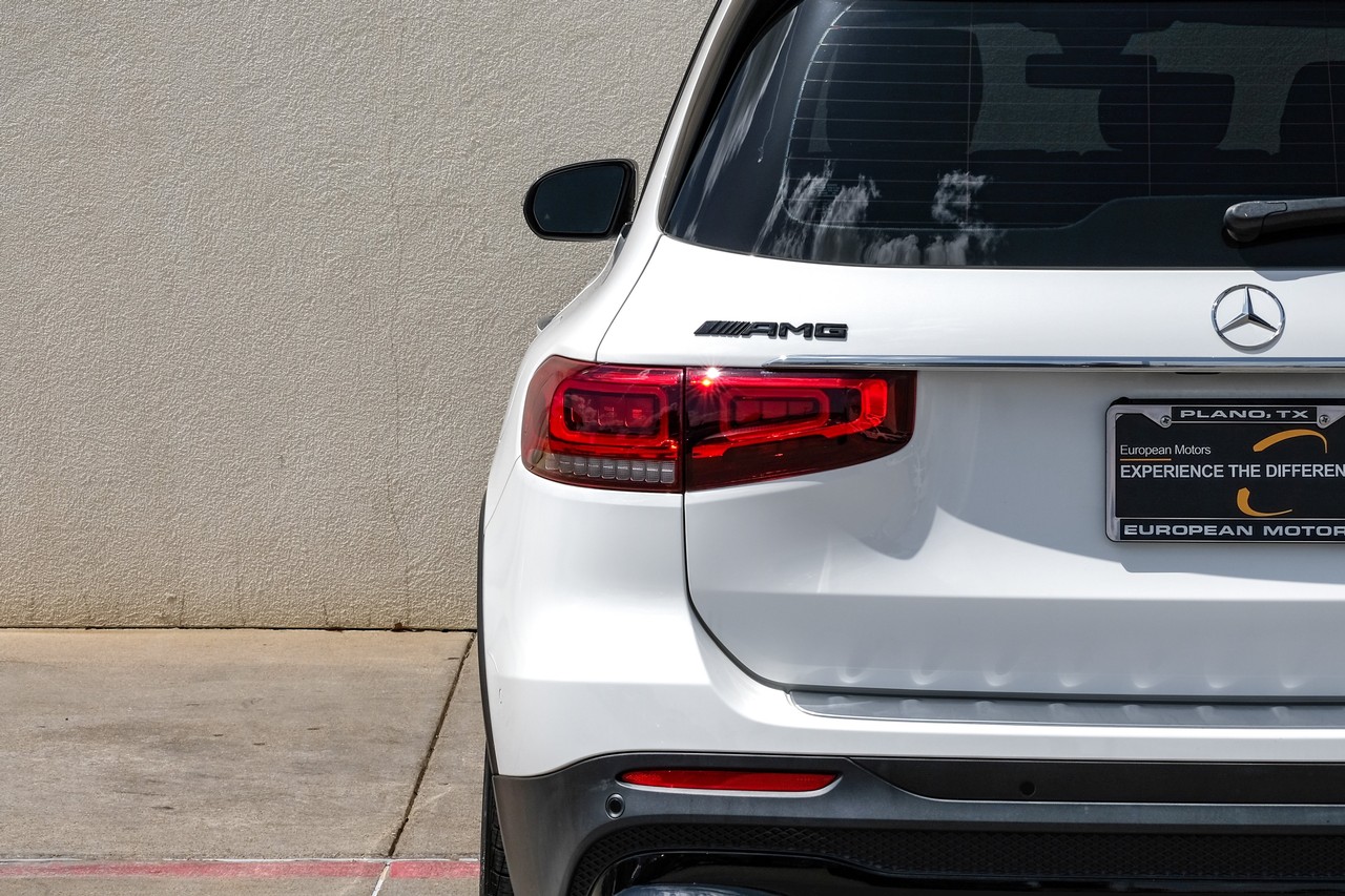 Mercedes-Benz GLB Vehicle Main Gallery Image 41