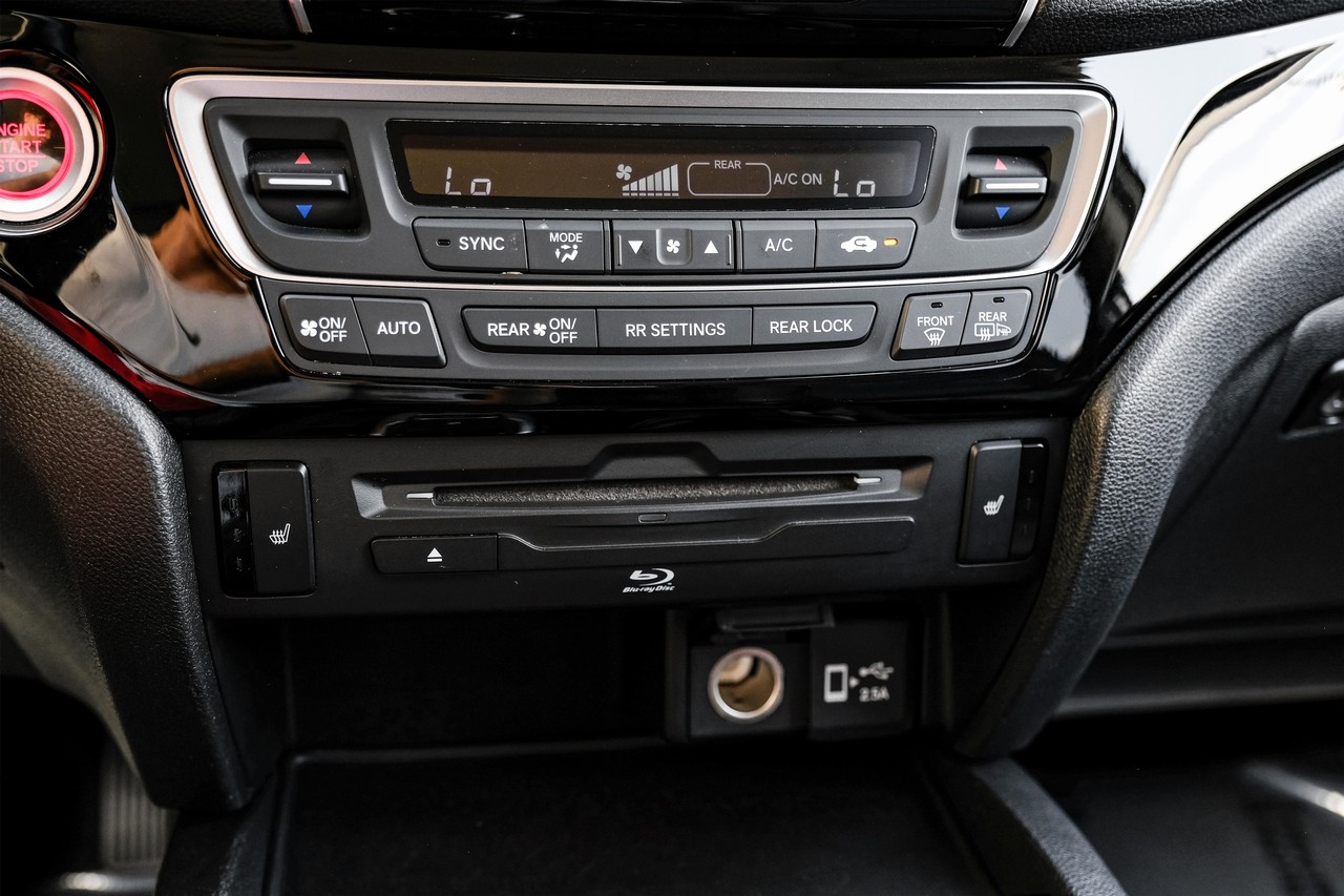 Honda Pilot Vehicle Main Gallery Image 24