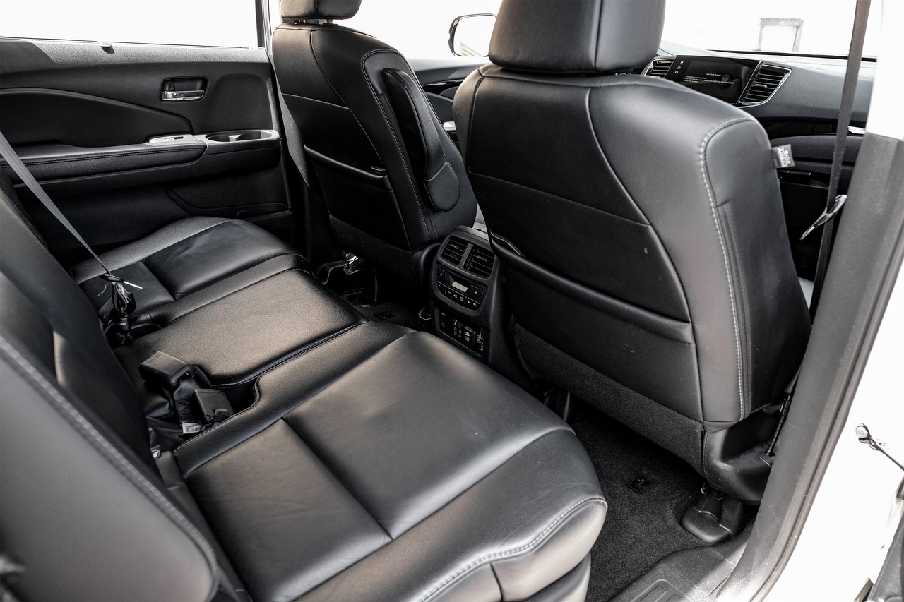 Honda Pilot Vehicle Main Gallery Image 34