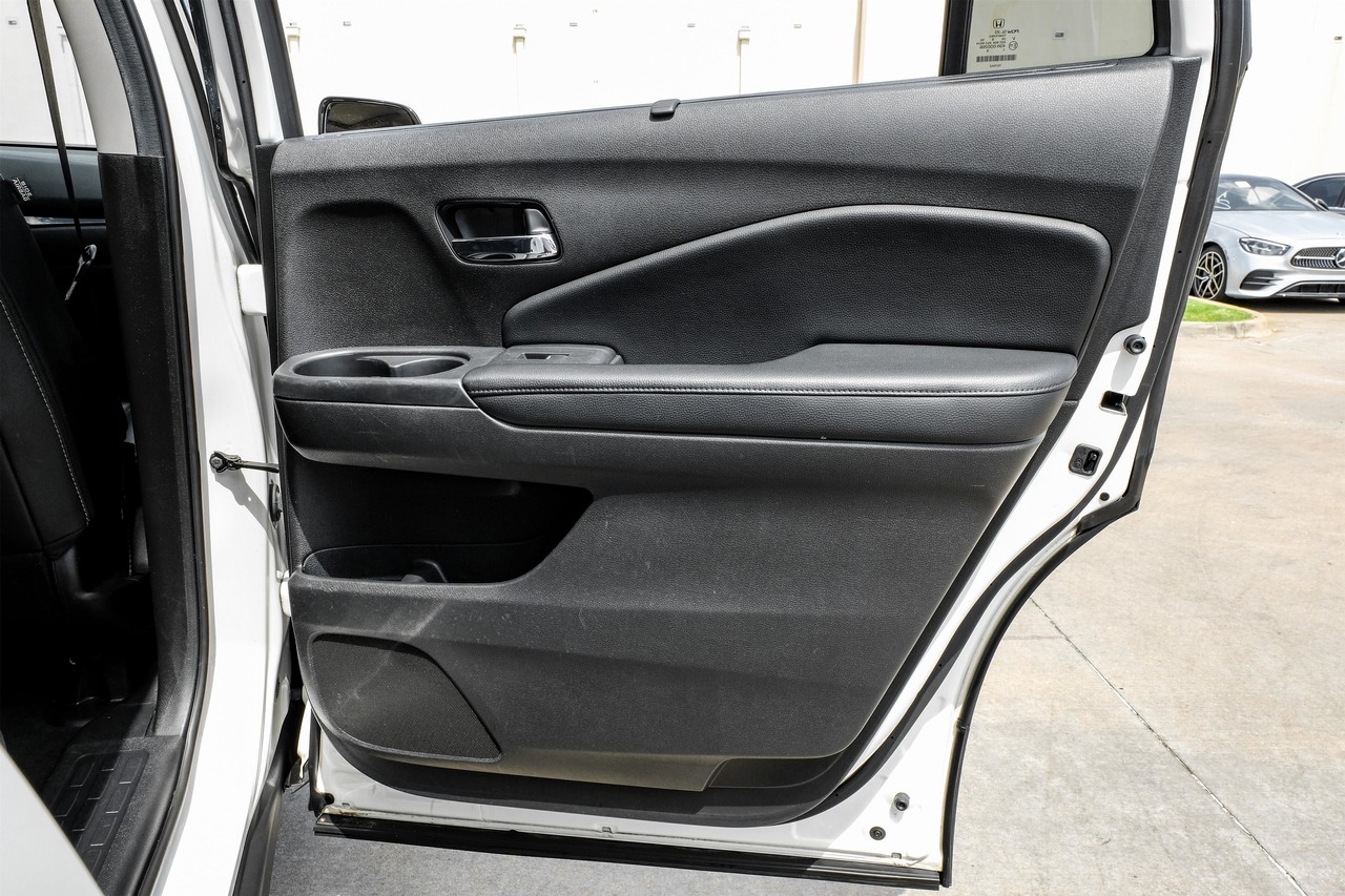 Honda Pilot Vehicle Main Gallery Image 43
