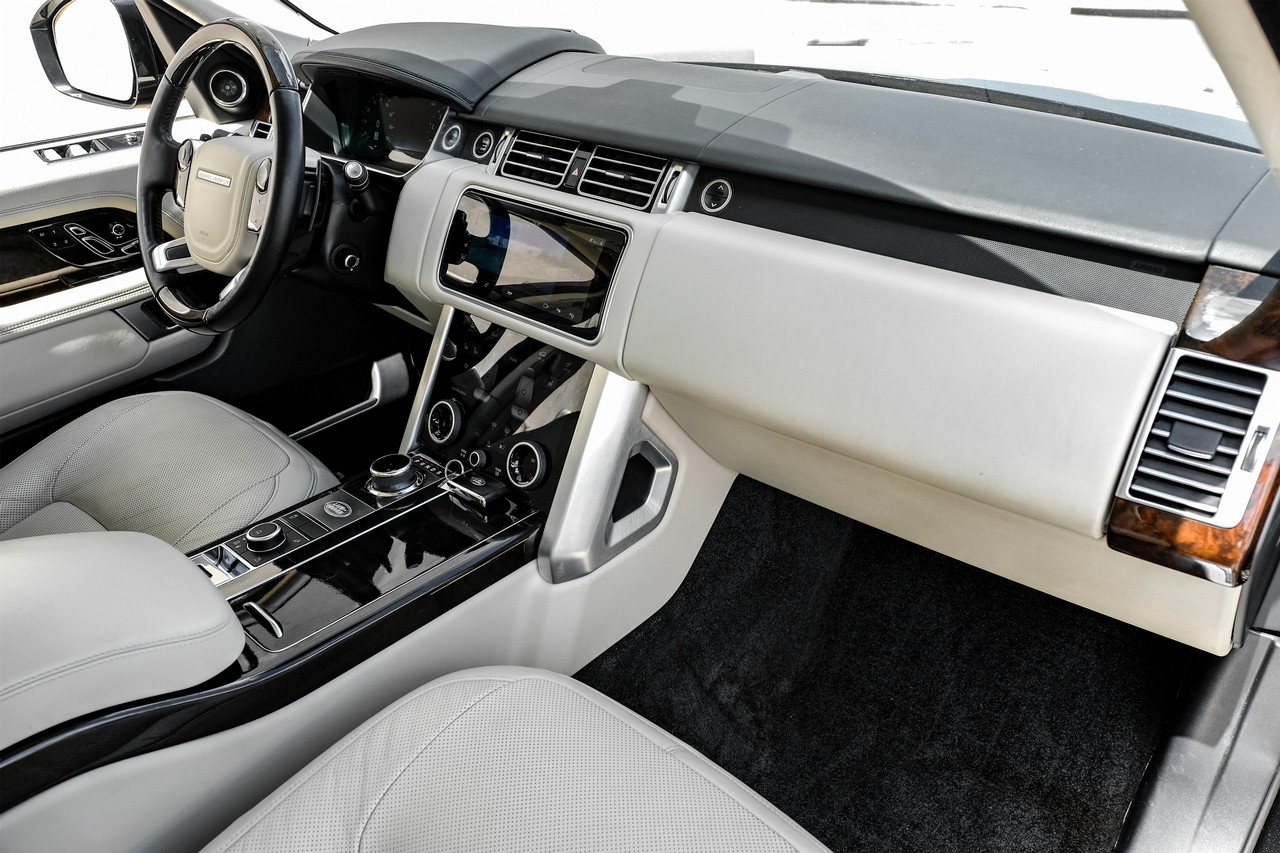 Land Rover Range Rover Vehicle Main Gallery Image 13