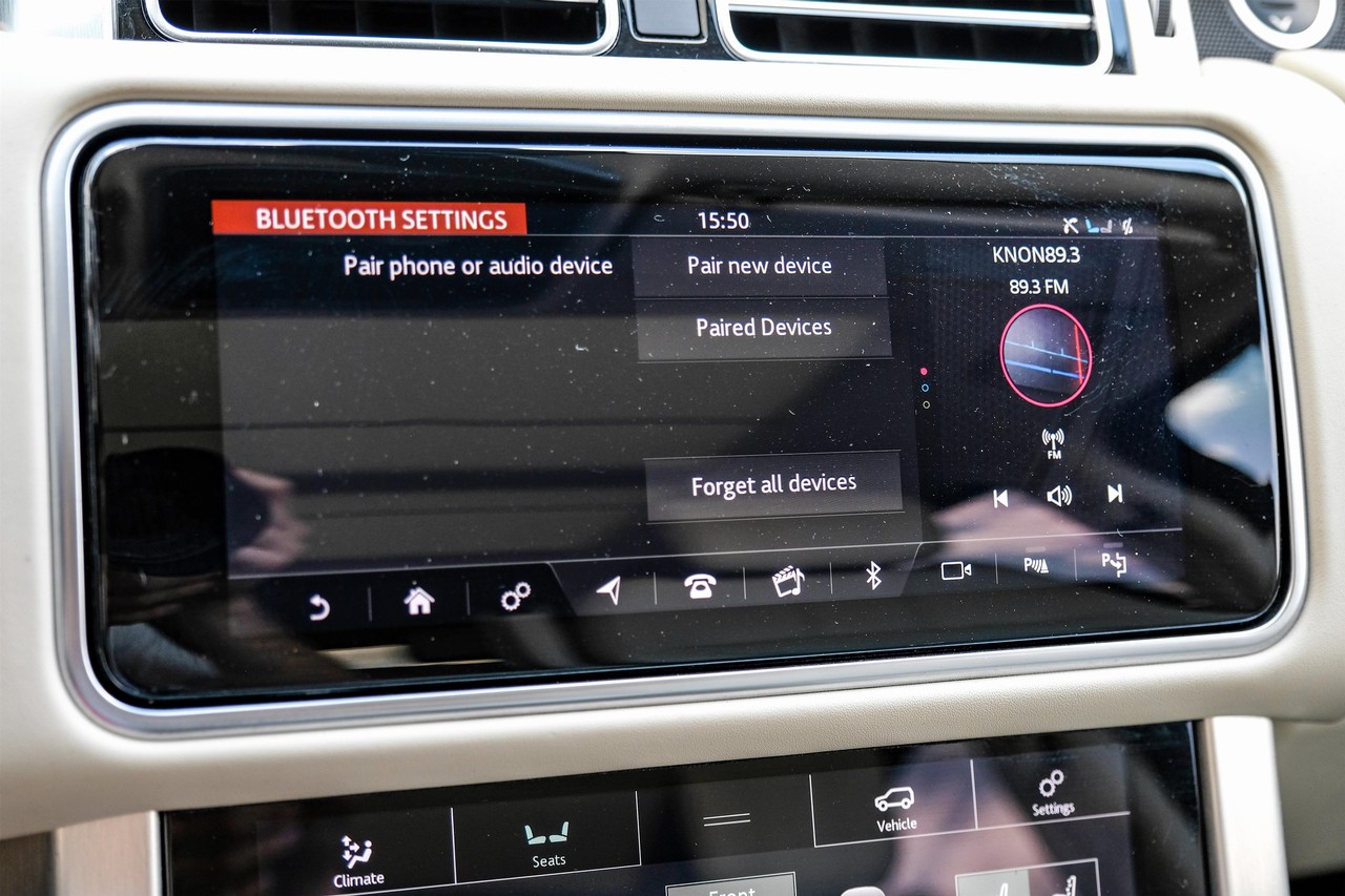 Land Rover Range Rover Vehicle Main Gallery Image 32