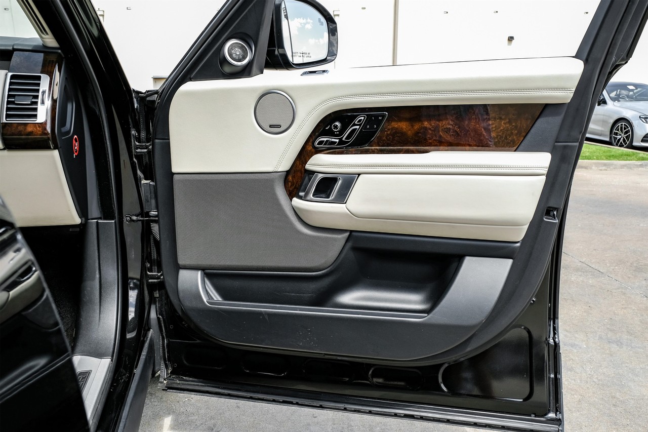 Land Rover Range Rover Vehicle Main Gallery Image 43
