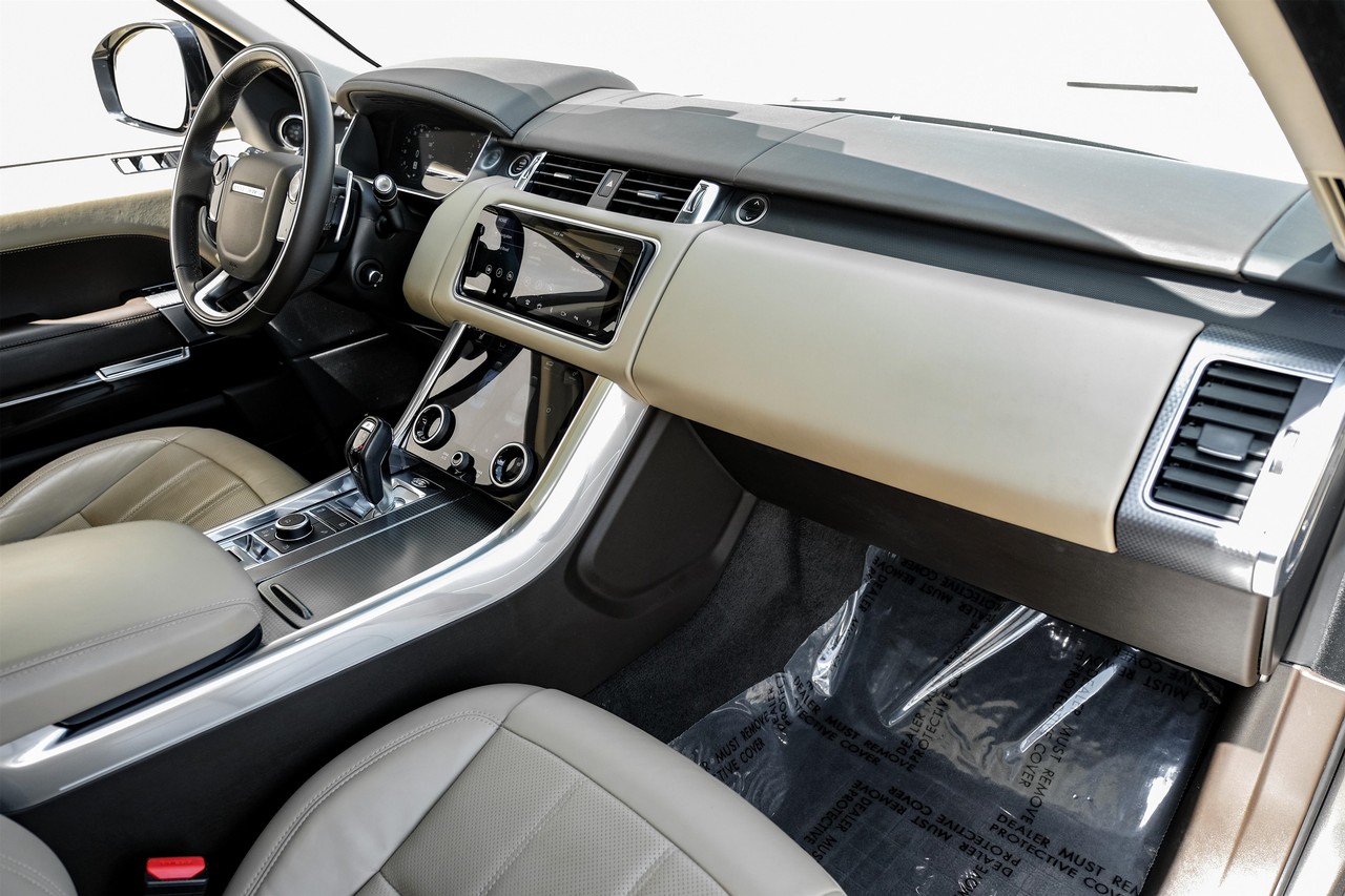 Land Rover Range Rover Sport Vehicle Main Gallery Image 12