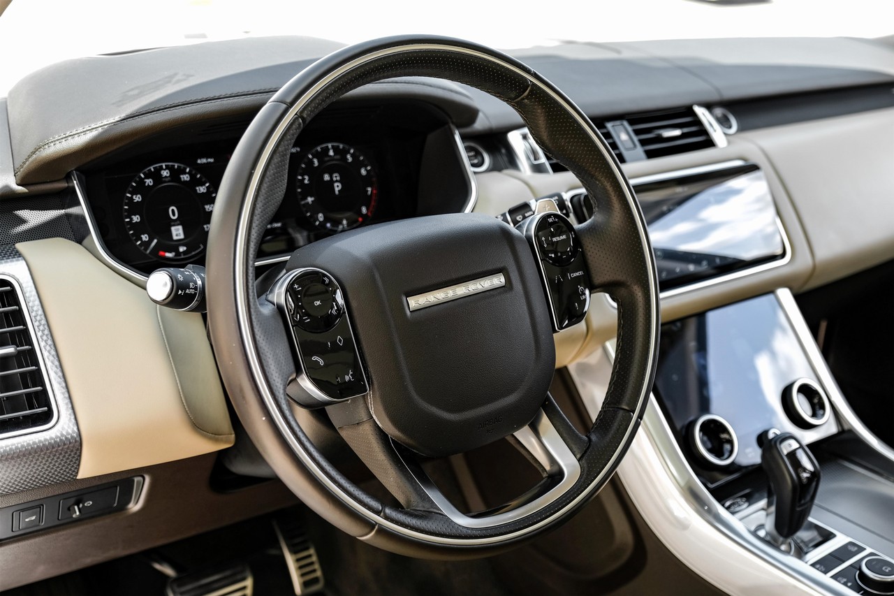 Land Rover Range Rover Sport Vehicle Main Gallery Image 15