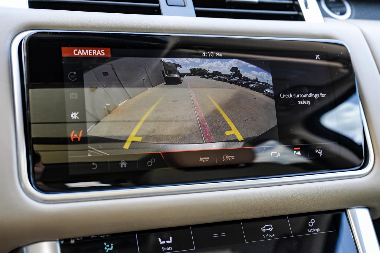 Land Rover Range Rover Sport Vehicle Main Gallery Image 22