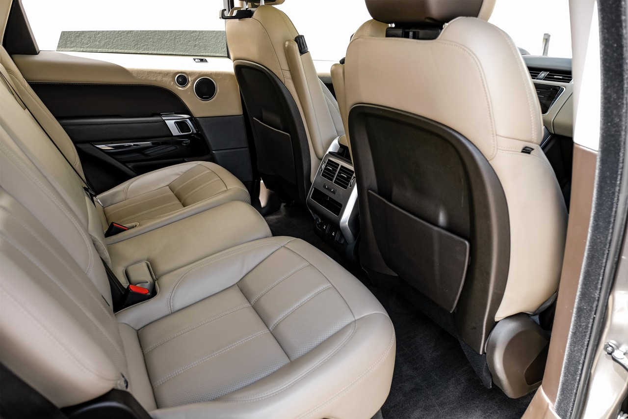 Land Rover Range Rover Sport Vehicle Main Gallery Image 34