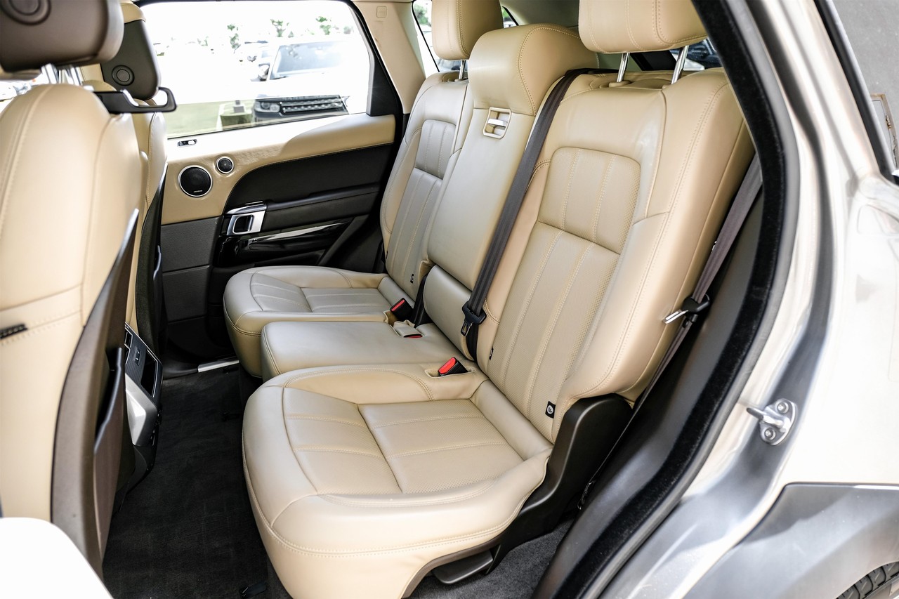 Land Rover Range Rover Sport Vehicle Main Gallery Image 36