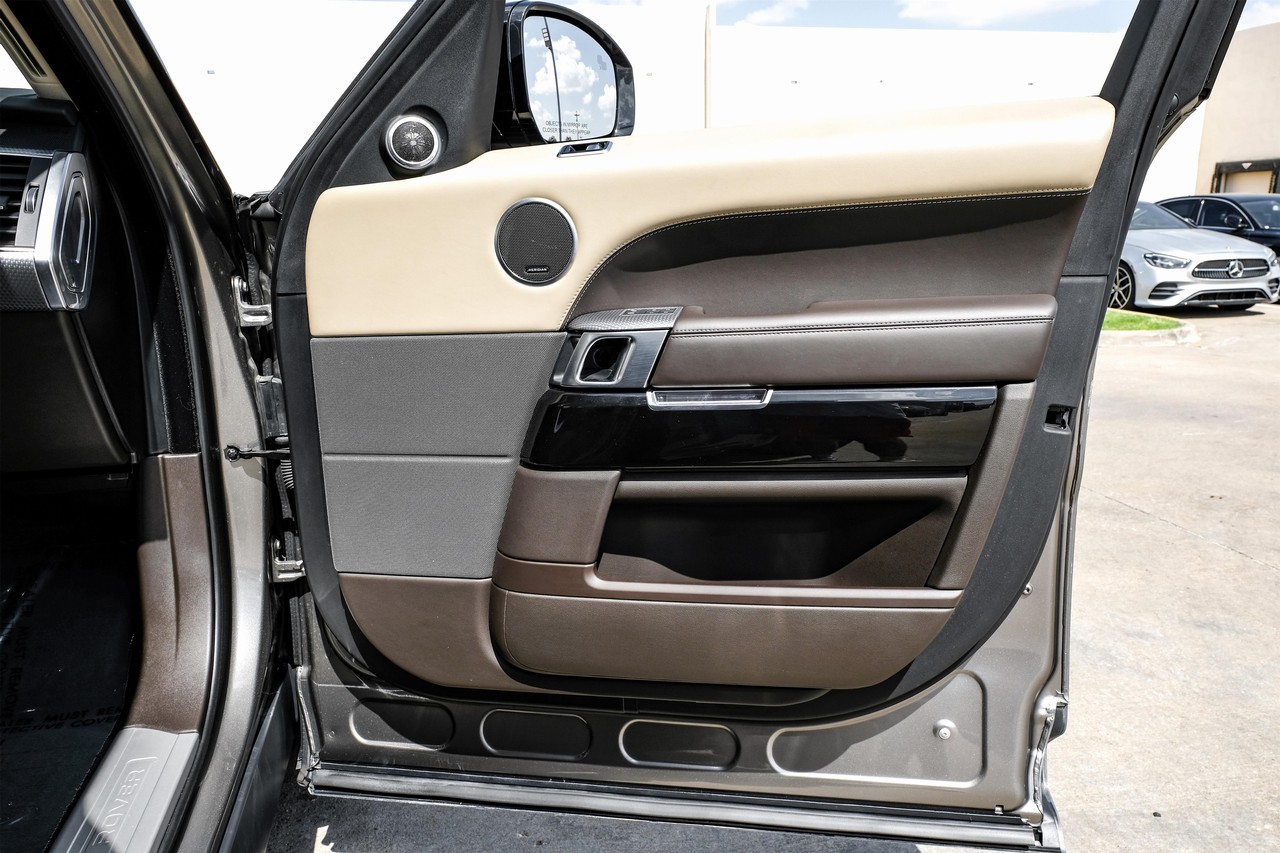Land Rover Range Rover Sport Vehicle Main Gallery Image 40