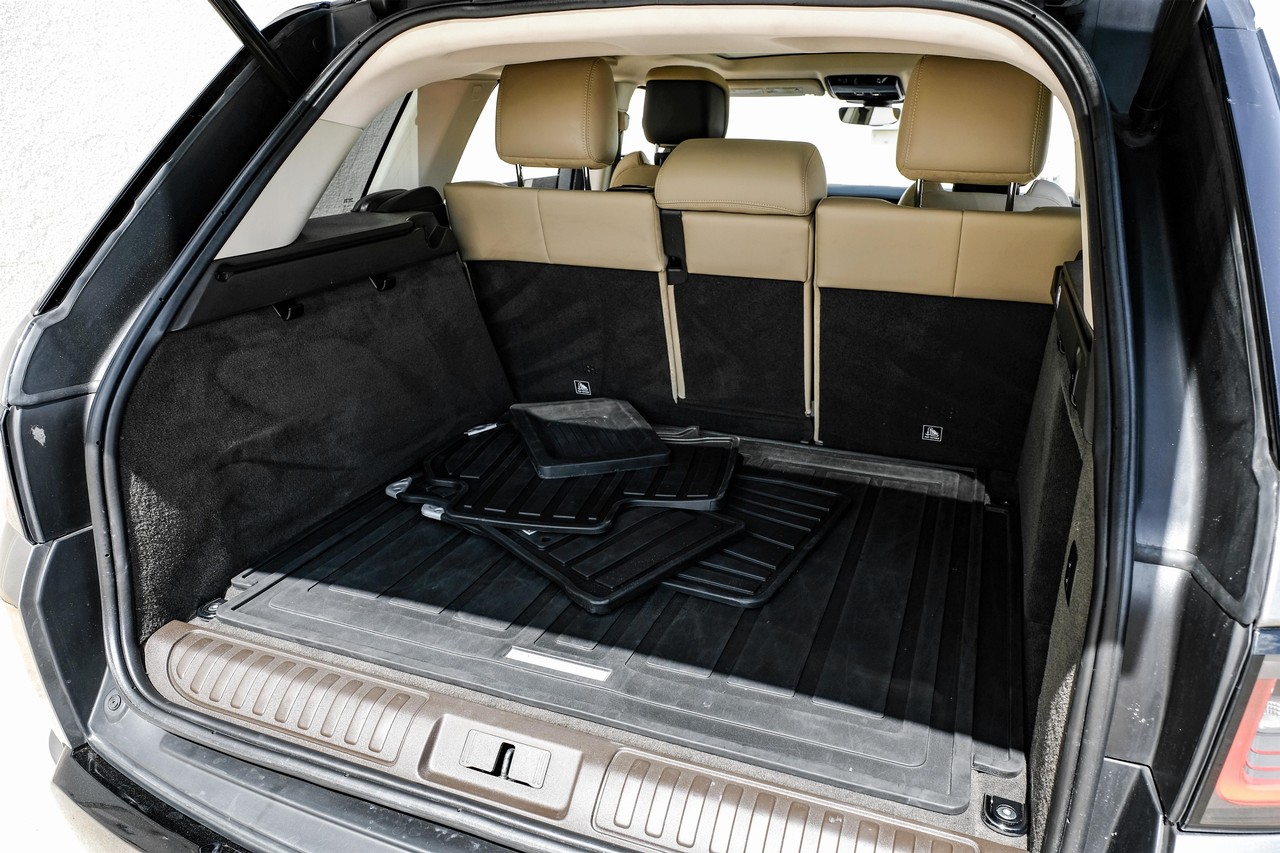 Land Rover Range Rover Sport Vehicle Main Gallery Image 45