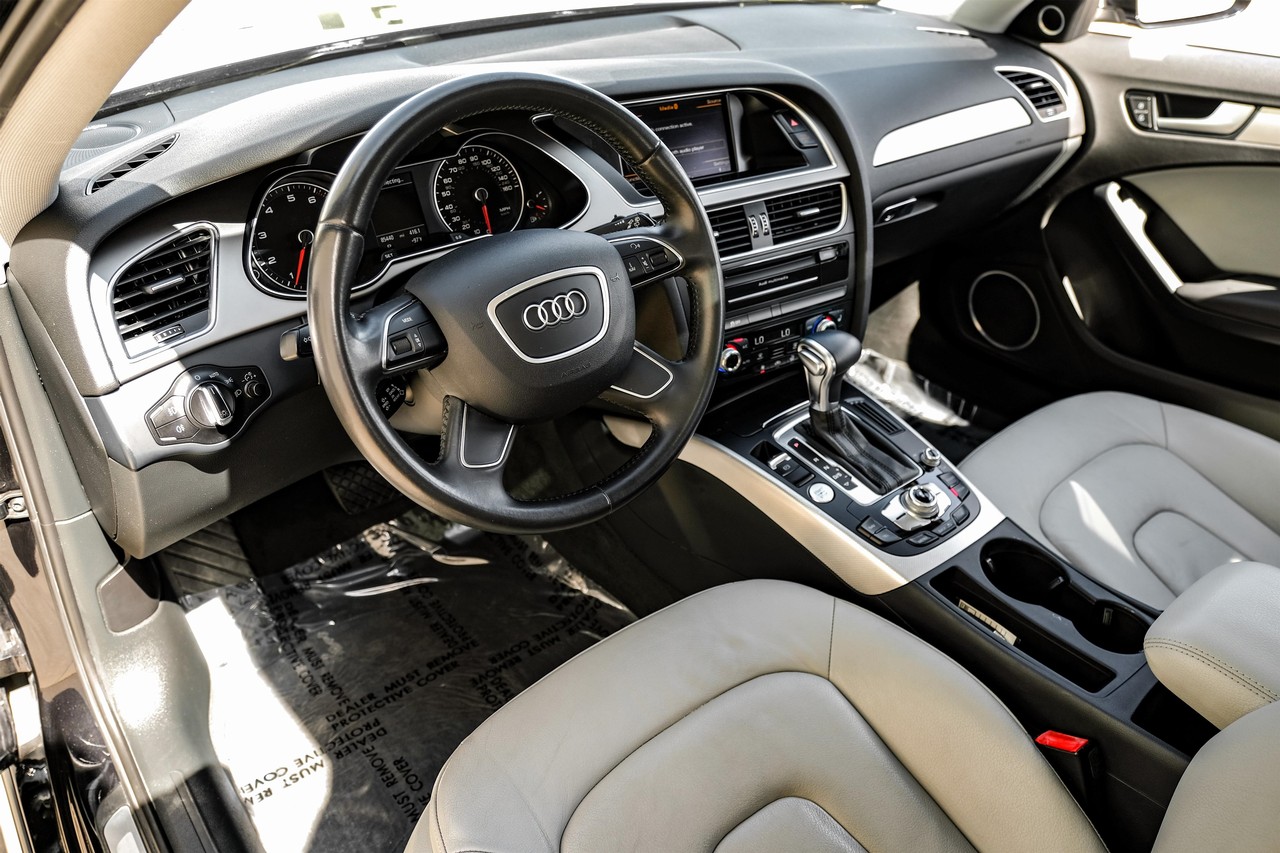 Audi allroad Vehicle Main Gallery Image 03