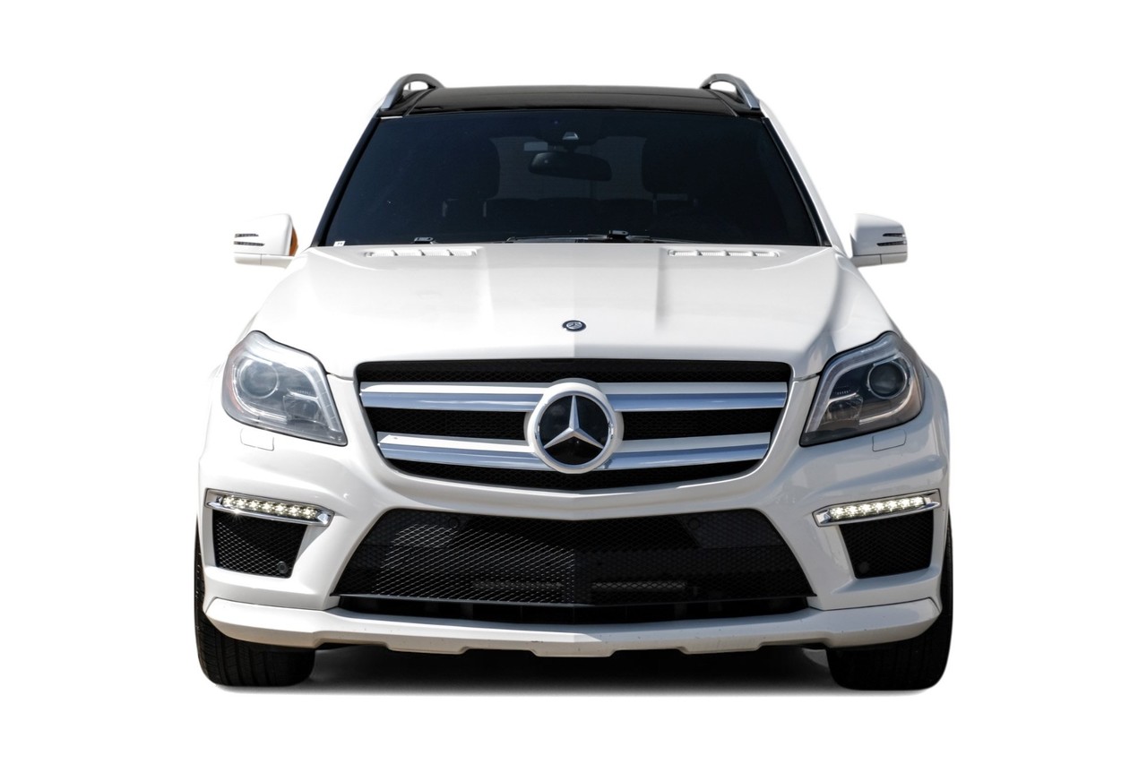 Mercedes-Benz GL-Class Vehicle Main Gallery Image 06