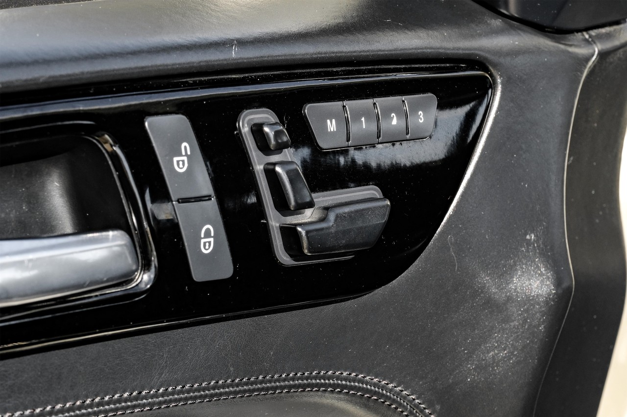 Mercedes-Benz GL-Class Vehicle Main Gallery Image 41