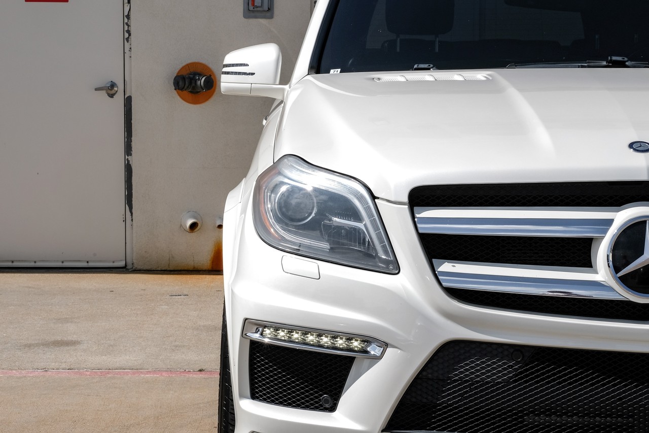 Mercedes-Benz GL-Class Vehicle Main Gallery Image 45