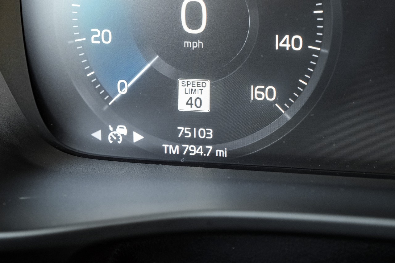 Volvo XC40 Vehicle Main Gallery Image 21