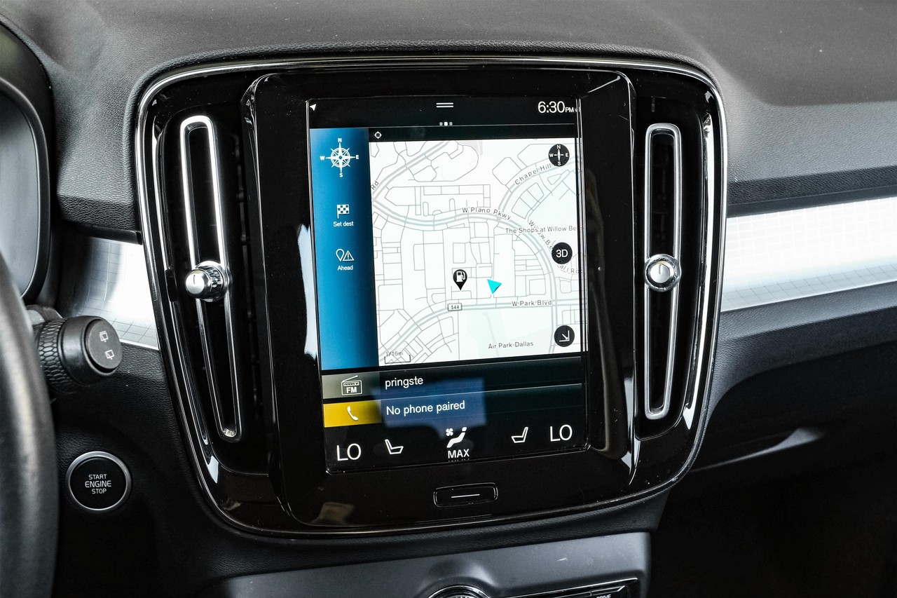 Volvo XC40 Vehicle Main Gallery Image 23