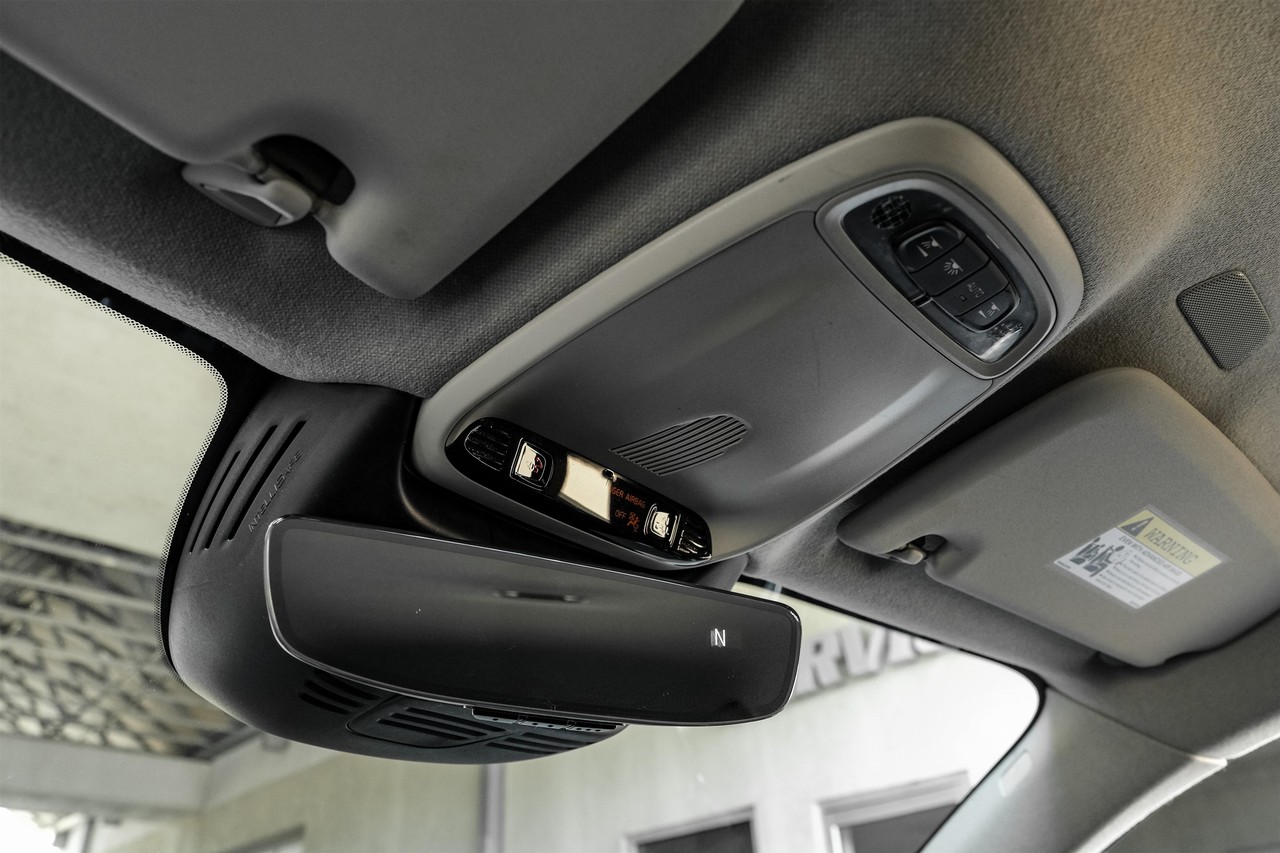 Volvo XC40 Vehicle Main Gallery Image 29