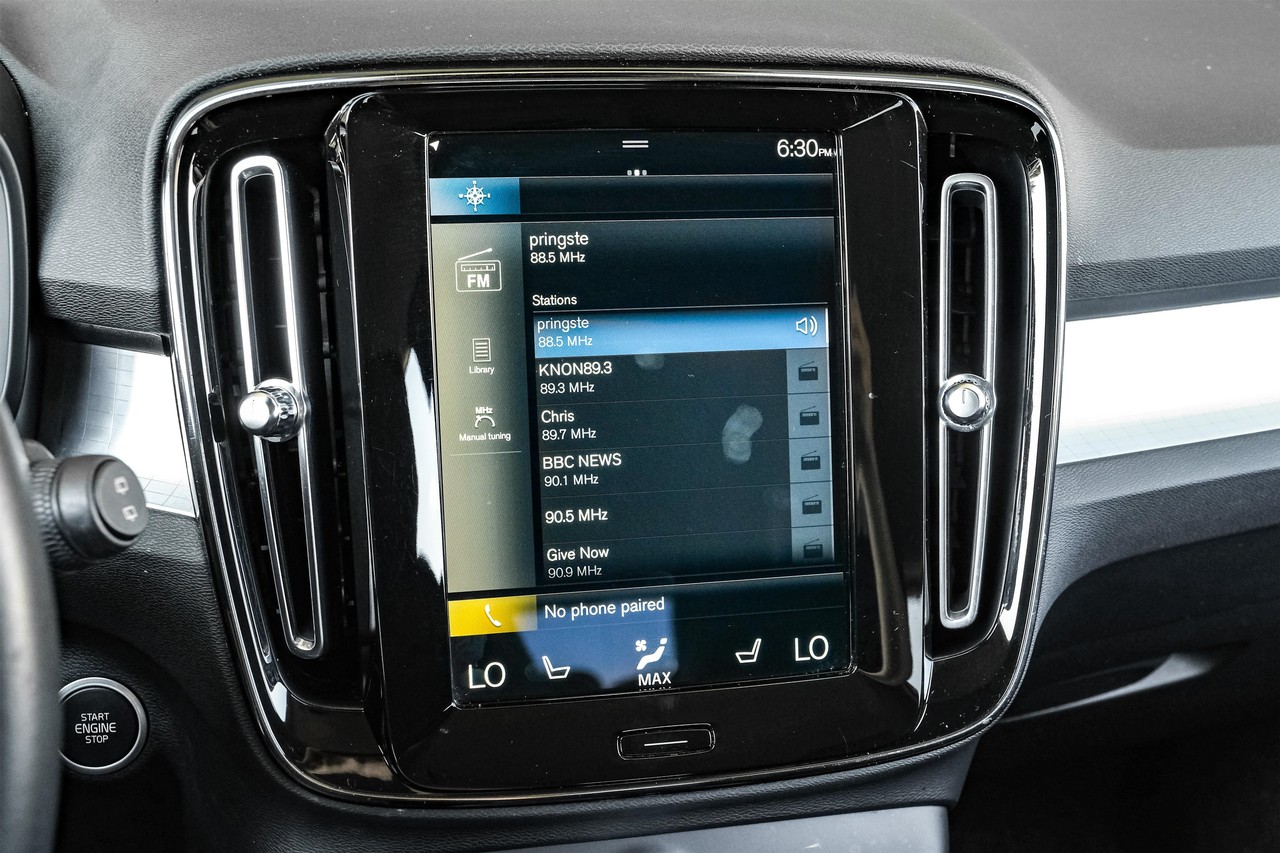 Volvo XC40 Vehicle Main Gallery Image 31