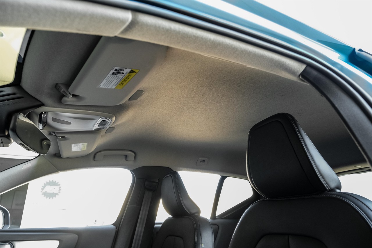 Volvo XC40 Vehicle Main Gallery Image 33