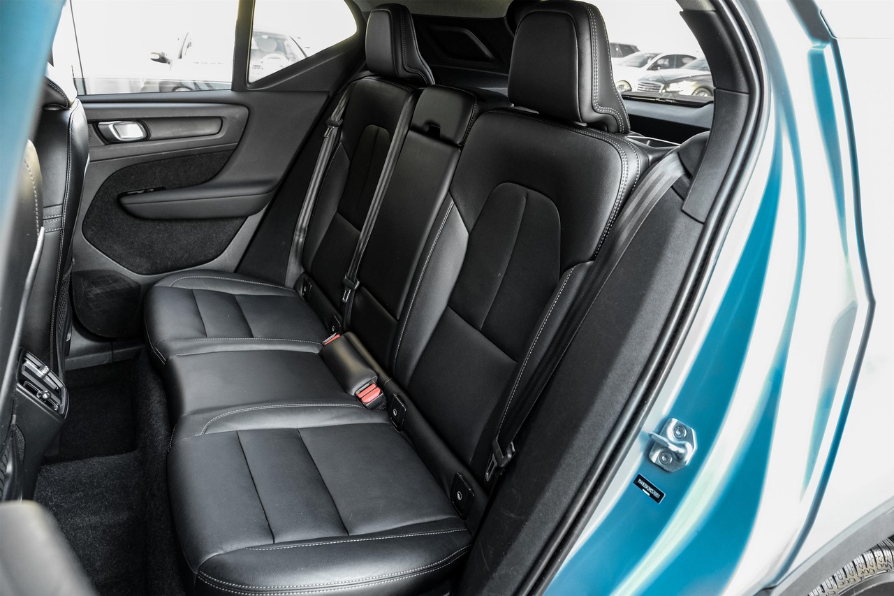Volvo XC40 Vehicle Main Gallery Image 39