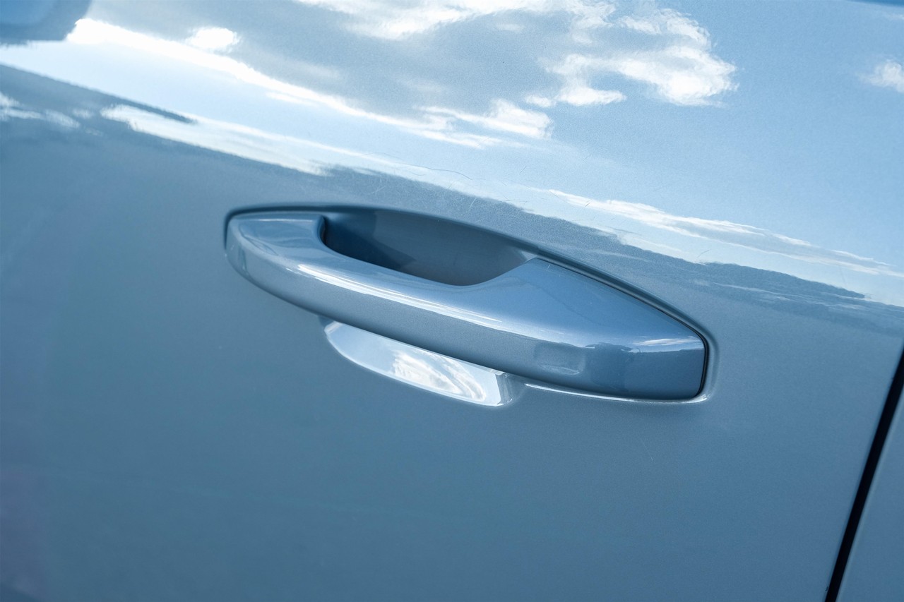 Volvo XC40 Vehicle Main Gallery Image 40