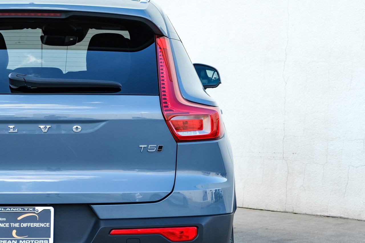 Volvo XC40 Vehicle Main Gallery Image 48