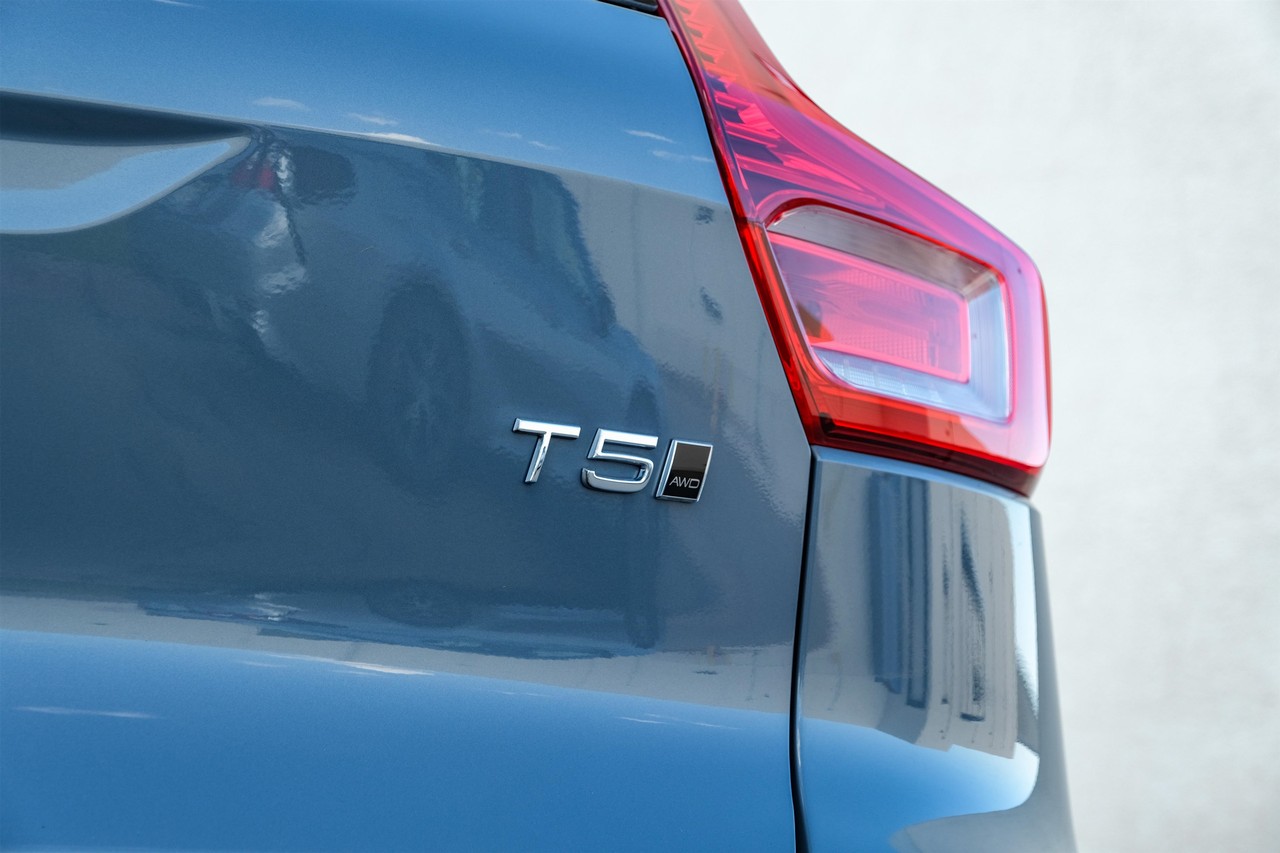Volvo XC40 Vehicle Main Gallery Image 53