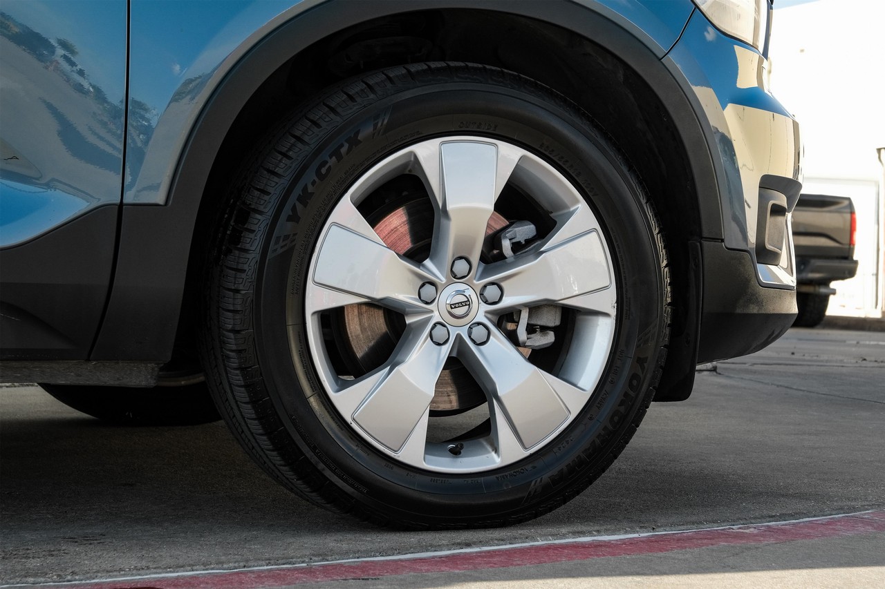 Volvo XC40 Vehicle Main Gallery Image 58