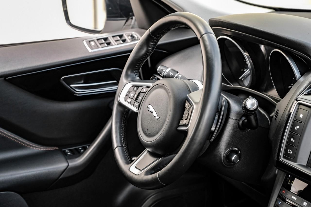 Jaguar F-Pace Vehicle Main Gallery Image 14