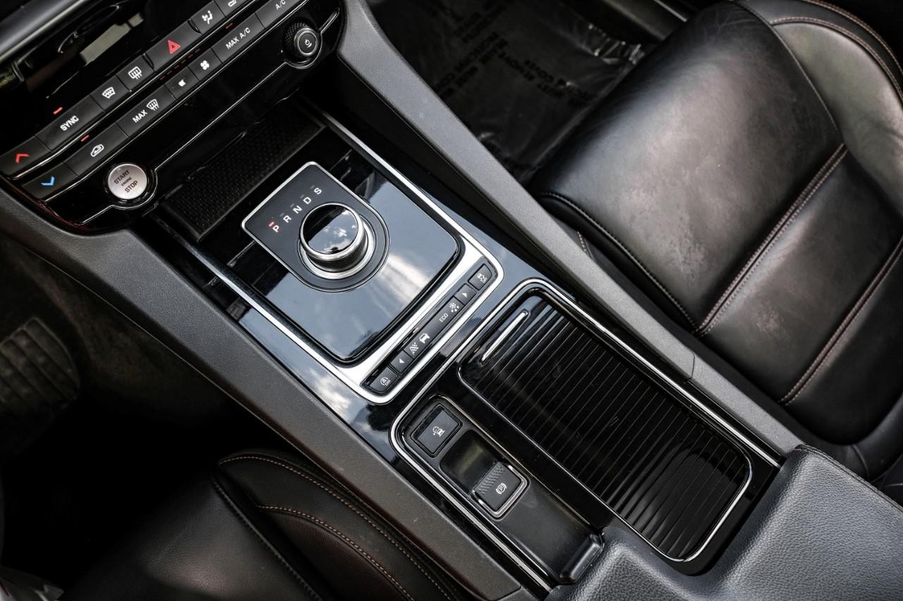 Jaguar F-Pace Vehicle Main Gallery Image 26