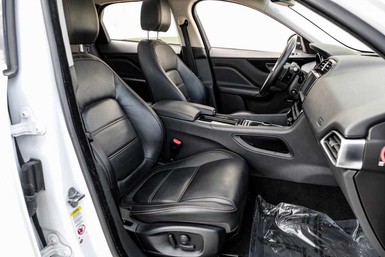 Jaguar F-Pace Vehicle Main Gallery Image 34