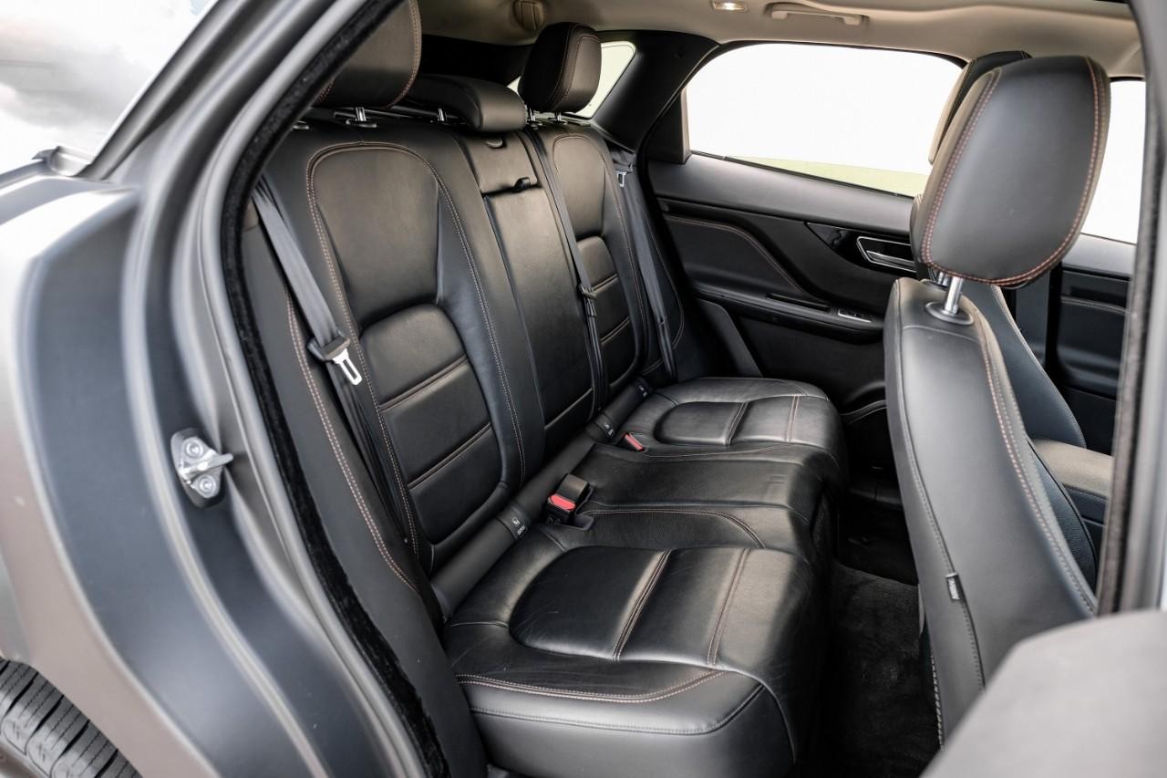 Jaguar F-Pace Vehicle Main Gallery Image 35